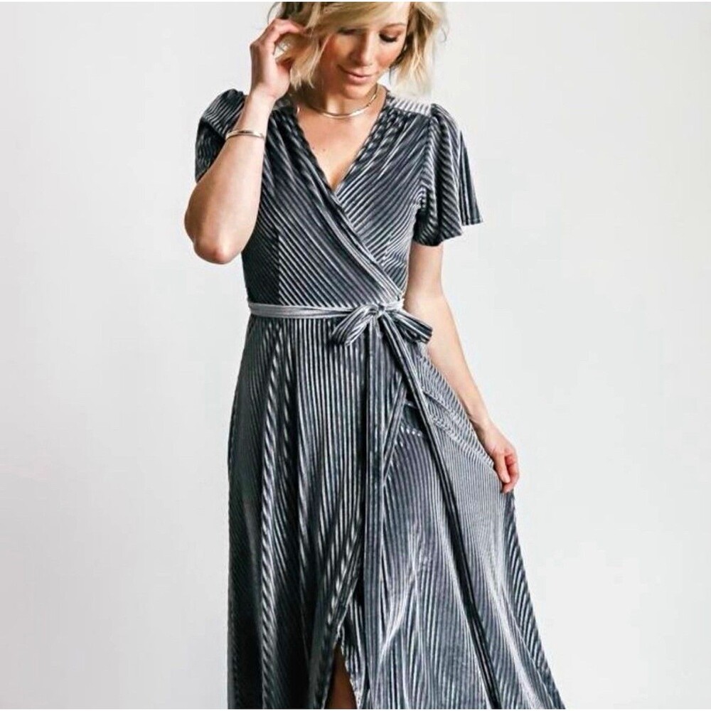 Baltic Born andi Gray  ribbed velvet XXL Plus Short Sleeve wrap maxi dress